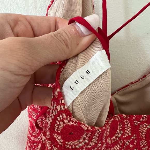 NWOT Red Lace Lush Dress, Size Small - Picture 4 of 5
